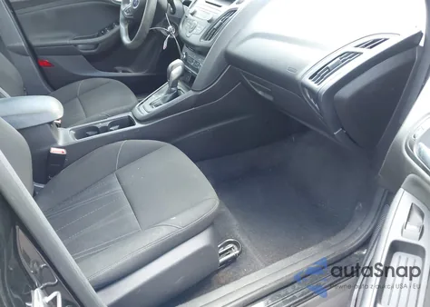 2015 Ford Focus Se z USA, uszkodzony, nr VIN 1FADP3F28FL345717